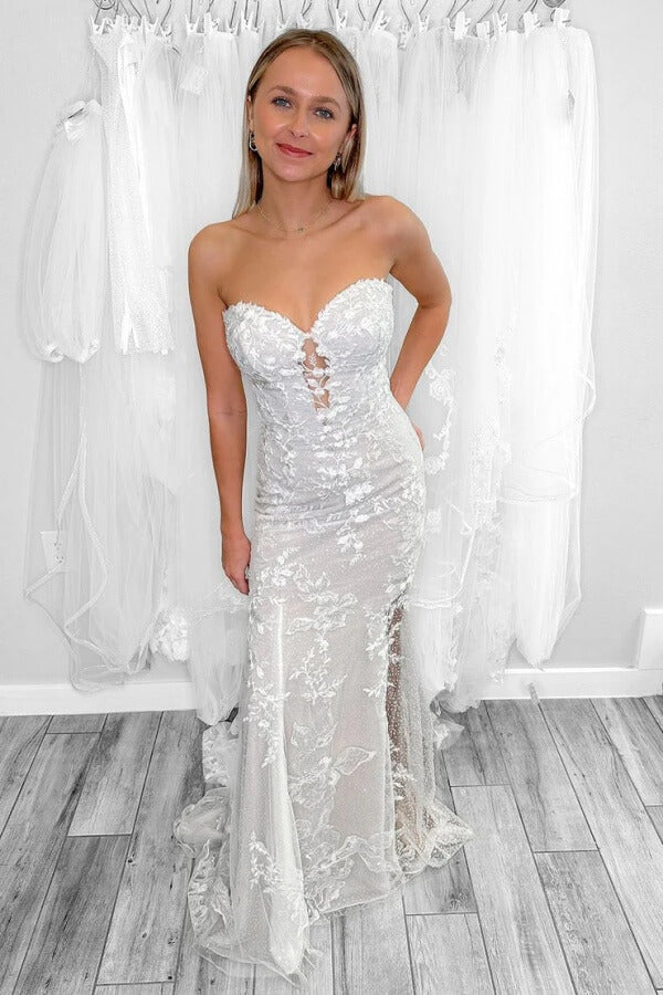 Gorgeous Tulle Mermaid Strapless Wedding Dresses With Lace Appliques, SW732 | mermaid wedding dress | lace wedding dress | wedding gown | simidress.com