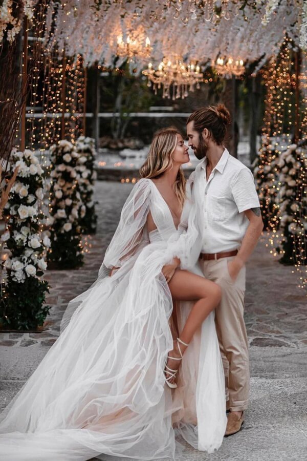 Tulle A-line V-neck Backless Puff Sleeves Bohemian Wedding Dresses, SW690 | vintage wedding dress | bridal gown | wedding dresses online | simidress.com