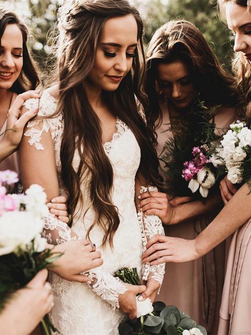 Beautiful Tulle Lace Ivory V-neck Long Sleeves Wedding Dresses, Bridal Gowns, SW453 | wedding dresses near me | wedding dresses online | bridal gowns | www.simidress.com