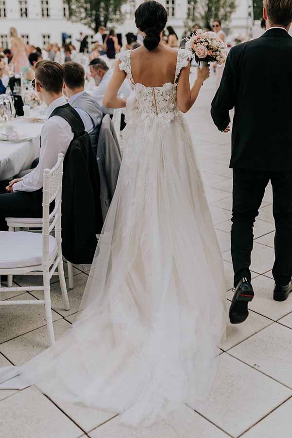 Rustic A-line Tulle Off-the-Shoulder Wedding Dresses With Lace Appliques, SW427 | ivory lace wedding dresses | bridal gowns | wedding gowns | bridal dresses | www.simidress.com