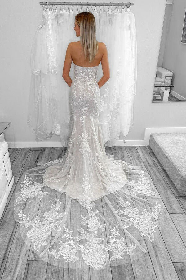 Gorgeous Tulle Mermaid Strapless Wedding Dresses With Lace Appliques, SW732 | new arrival wedding dress | bohemian wedding dress | beach wedding dress | simidress.com