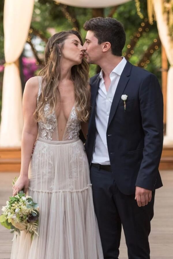 Tulle A Line Deep V-neck Lace Appliques Bohemain Wedding Dresses, SW731 image 2