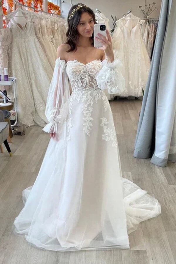 Tulle A Line Sweetheart Long Sleeve Lace Beach Wedding Dresses With Train, SW747 | wedding dress with sleeves | sexy wedding dress | outdoor wedding dress | simidress.com