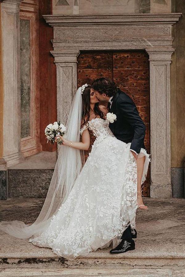 Tulle Ball Gown Off the Shoulder Lace Wedding Dress SW627 Simidress