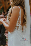 Tulle Mermaid V-neck Sleeveless Wedding Dresses With Lace Appliques, SW643 image 3 | simidress.com