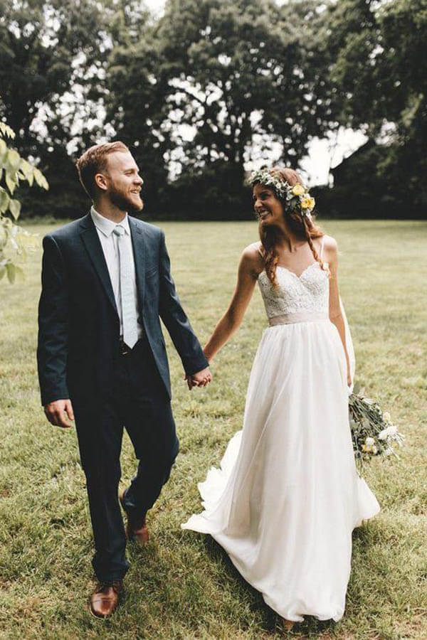 Ivory Tulle Lace A-line Spaghetti Straps Wedding Dresses With Court Train, SW501 | wedding dresses | wedding gown | bridal outfit | www.simidress.com