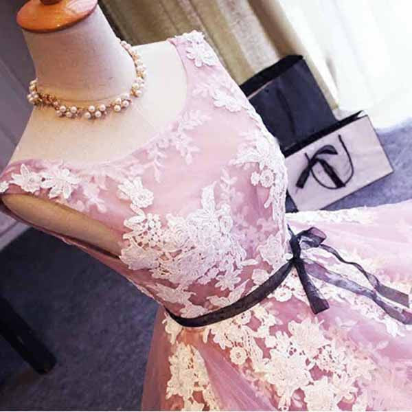 Light Pink Sleeveless  Short Prom Dress,Lace Up Appliques Homecoming Dress SH131