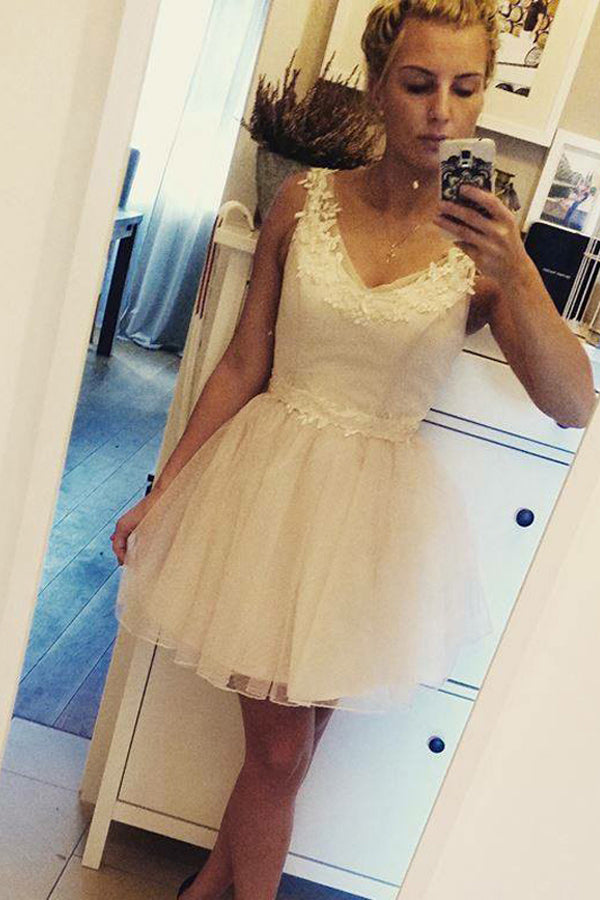 Ivory V Neck Homecoming Dress,Sleeveless Appliques Short Prom Dress,