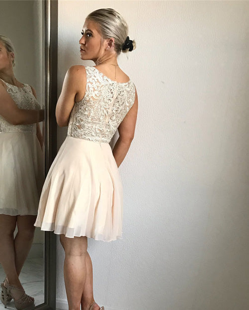 Chiffon Beaded Bateau Neckline A-line Homecoming Dresses With Appliques from simidress.com